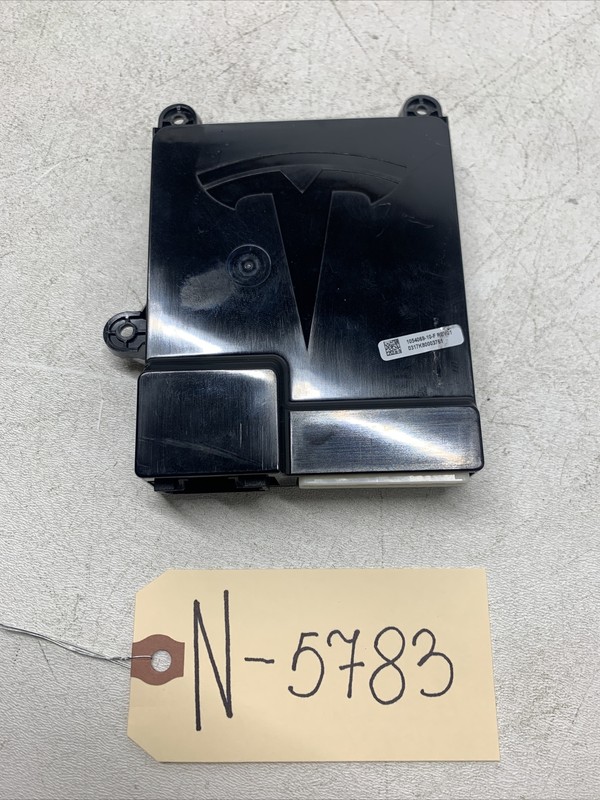 16-20 Tesla Model X Rear LH Or Rear RH Seat 2nd Row Control Module 5783 B128