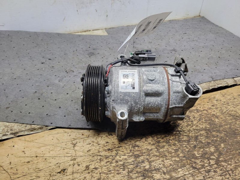 Air Conditioner AC Compressor Fits 22-25 SENTRA 1676516
