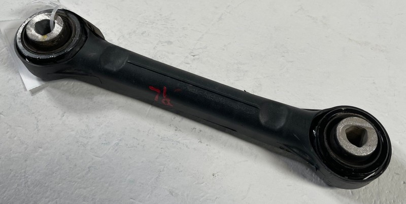 2021-2025 KIA SORENTO REAR LEFT OR RIGHT SIDE LOWER LATERAL CONTROL ARM # 110086
