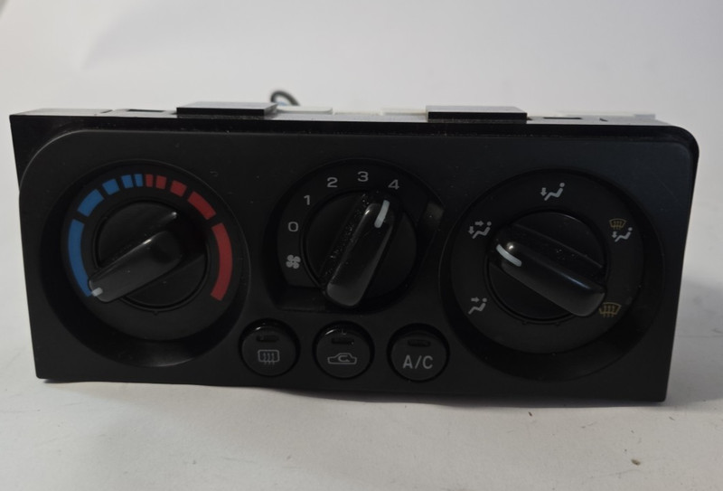 00-04 SUBARU OUTBACK Heater A/c Control manual teMPERCATURE ontrol w/cable LHD