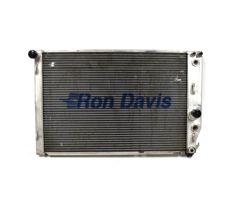 2004-2006 Pontiac GTO Ron Davis Racing Products Aluminum Radiator USED