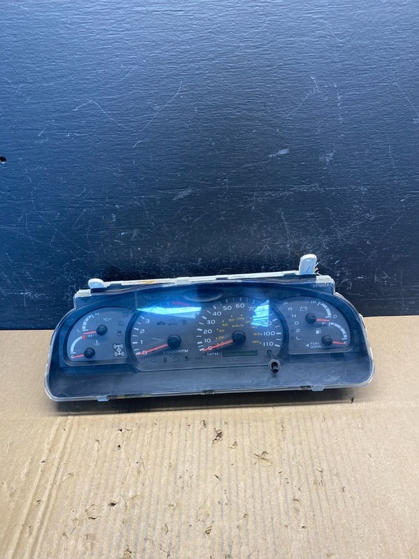 2001 to 2007 Toyota Sequoia Speedometer Insrument Gauge Cluster AD1765 DG