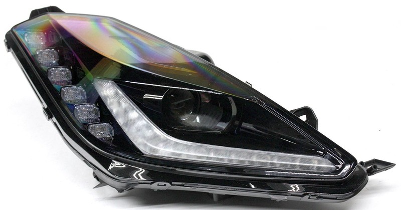 OEM Right Passenger Side Xenon Headlamp For Chevy Corvette (C7) 84750166