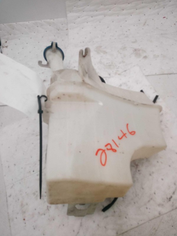 2018 Hyundai Elantra Washer Fluid Reservoir OEM 98610G3100 Silver 76K Miles