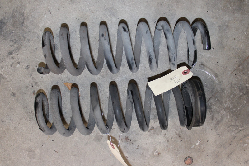 2007-2013 BMW E90 E91 E92 E93 335i 328i Coupe REAR COIL SPRING LEFT & RIGHT OEM