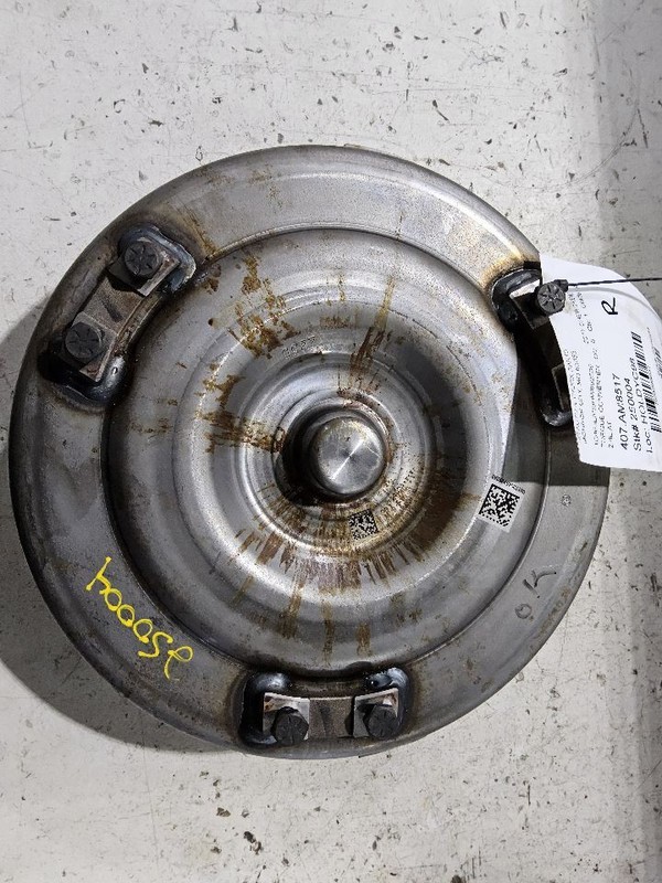 2016-2023 Jeep Cherokee 2.4L transmission torque converter 89k miles 52109292AD