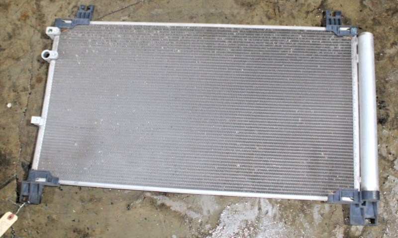 AC Condenser Fits Lexus 2014-2016 Lexus IS250 V6 2.5L IS350V6 3.5L oem