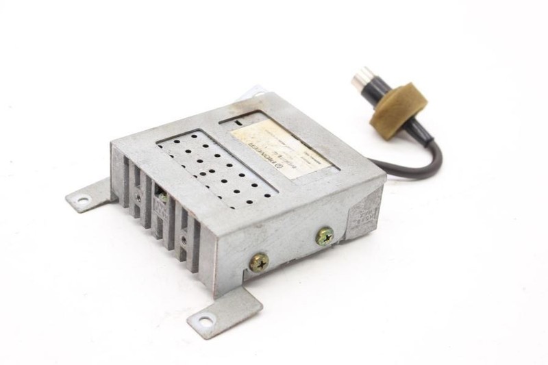 1986-1988 Mazda RX7 FC Convertible Pioneer Radio Amplifier Assembly
