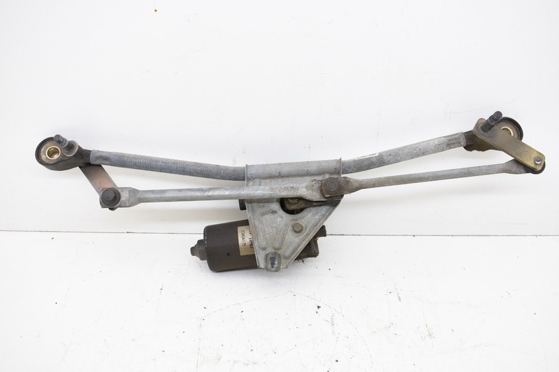 96-02 BMW Z3 Front Windshield Wiper Motor Linkage Arm Assembly OEM KW36