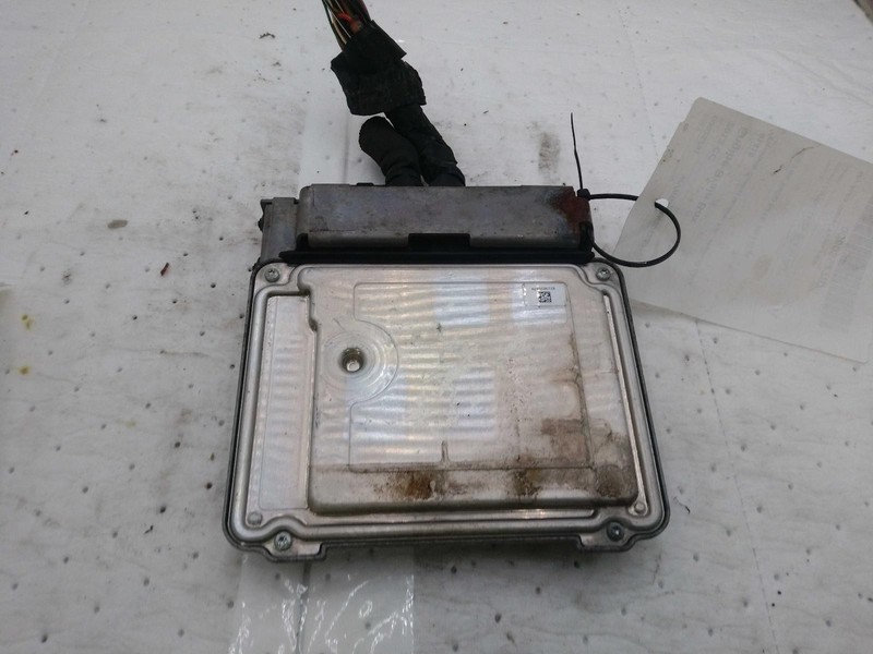Used Engine Control Module (ECM) fits: 2013 Volkswagen Cc Electronic Control Mod