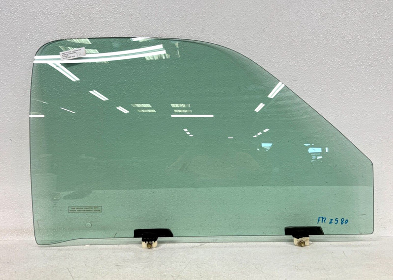 ⭐2000-2006 TOYOTA TUNDRA SR5 FRONT RIGHT PASS SIDE DOOR WINDOW GLASS OEM LOT2580