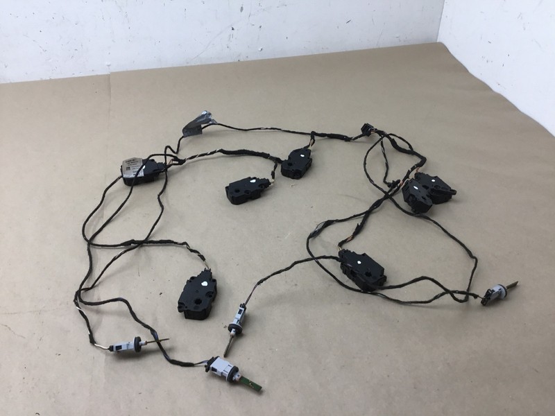 Audi A8 A8L D5 2019 Rear Heater Wiring Flap Actuator Motor Set 7 PCS 19-23 ; :O