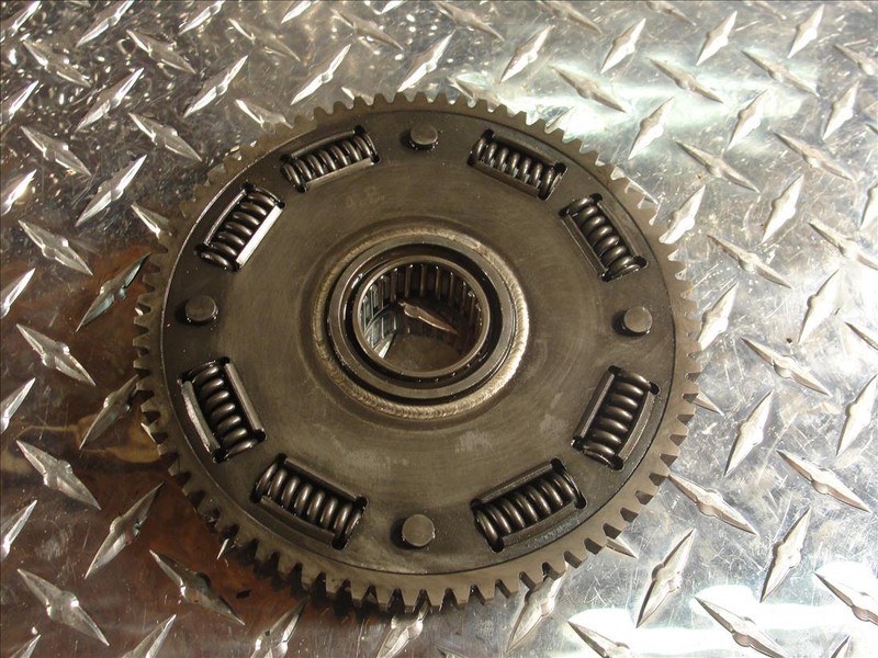 84 HONDA VT 700 C SHADOW STARTING START DRIVE GEAR PLATE BEARINGS DRIVEN VT700
