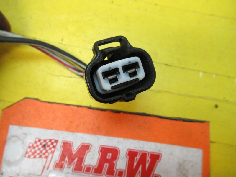 RADIATOR FAN MOTOR PASSENGER black wire plug connector 00-05 MR2 SPYDER CELICA