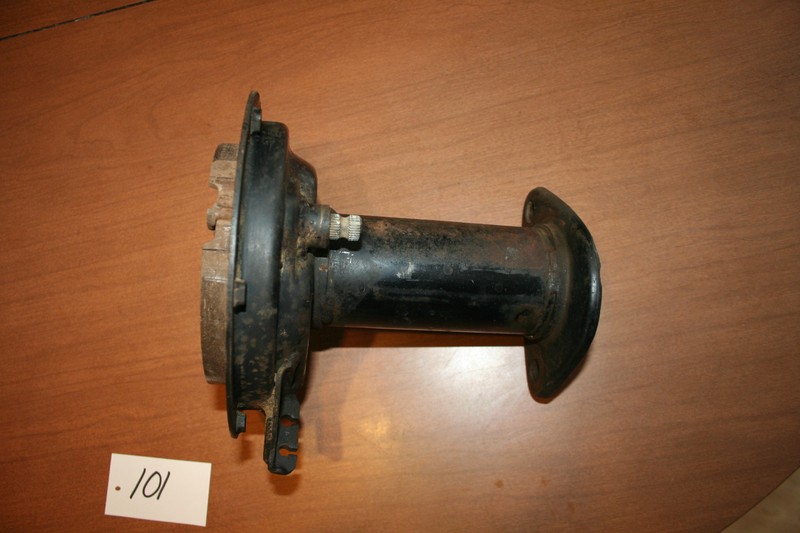 1981 1982 Honda ATC 185 s Rear Bearing Housing Carrier 81 82