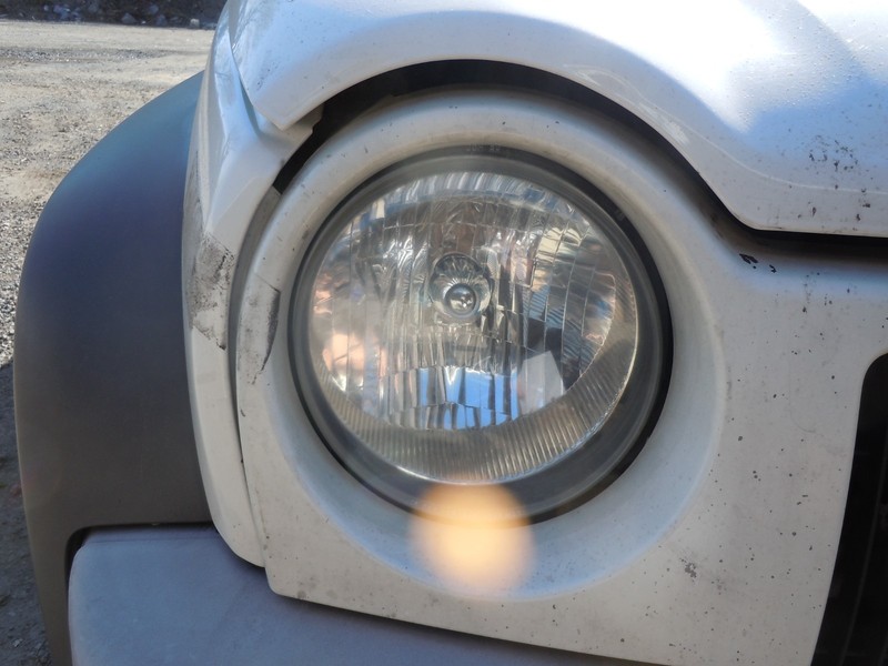 2002-2004 Jeep Liberty Halogen Headlight Passenger Right RH