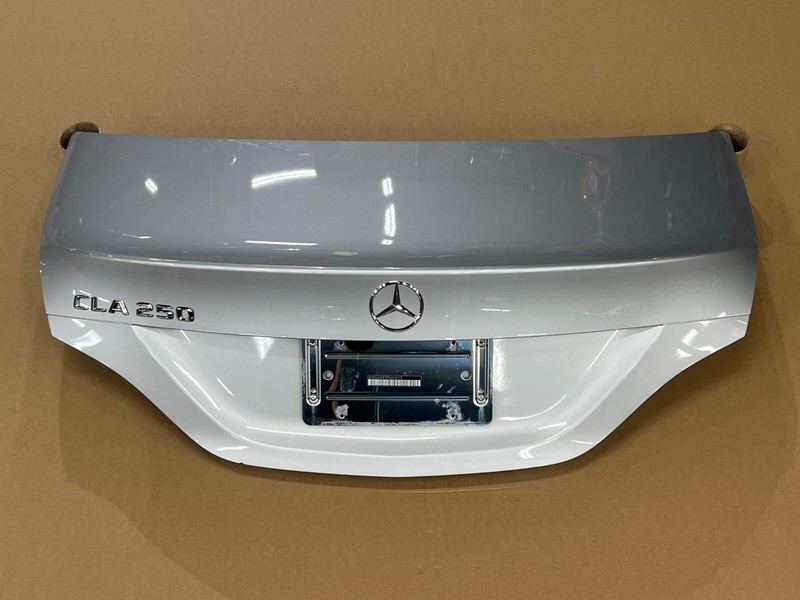 ⭐2014-2019 MERCEDES BENZ CLA250 REAR DOOR TRUNK LID W/ PARKING CAMARA LOT2463