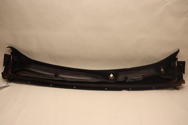 2016-2024 CHEVY MALIBU FRONT WINDSHIELD WIPER COWL GRILLE VENT COVER PANEL OEM