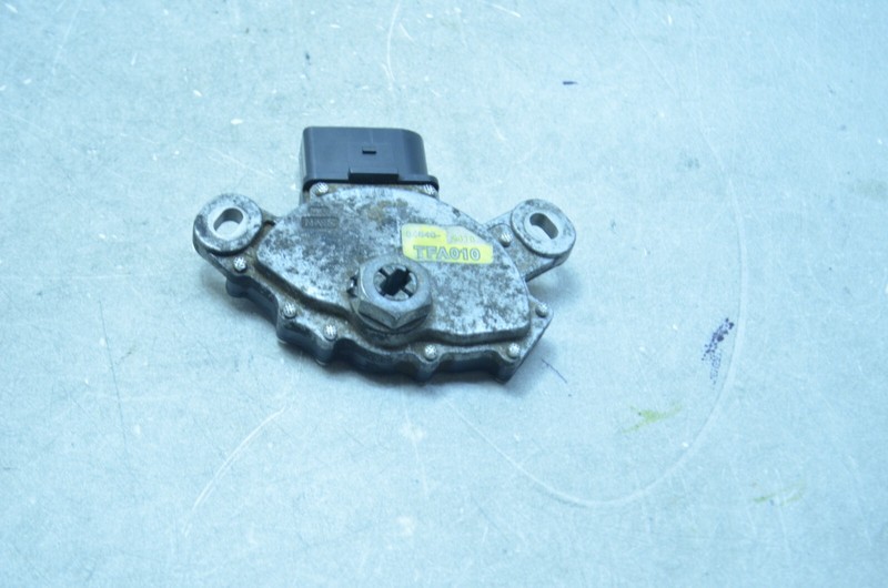 15-18 AUDI Q3 AUTO TRANSMISSION NEUTRAL SAFETY SWITCH OEM