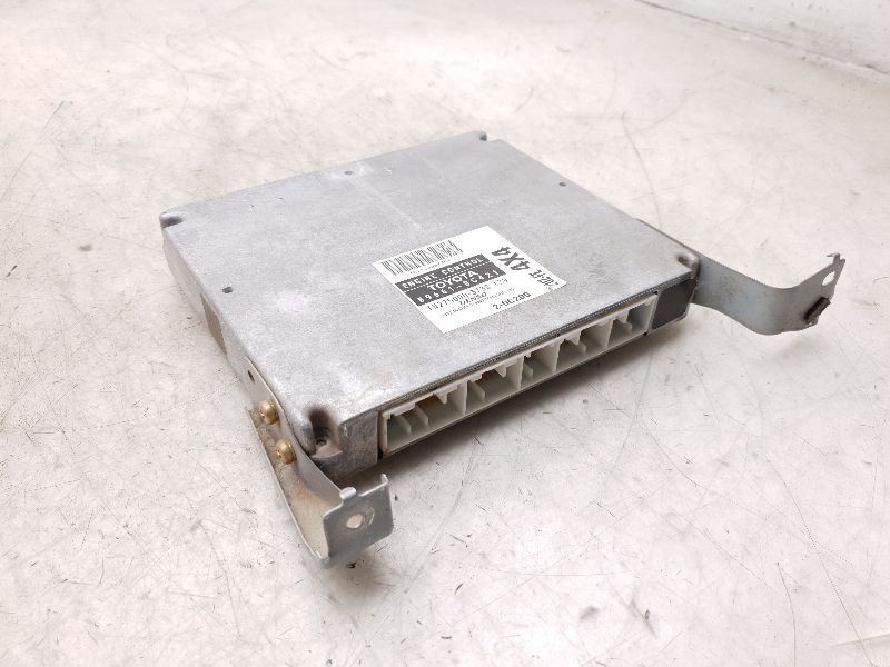 02 TOYOTA SEQUOIA LIMITED ECU ECM CONTROL MODULE 2UZFE 89661-0C421