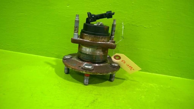 10 11 12 13 KIA FORTE REAR WHEEL HUB OEM 2664-43