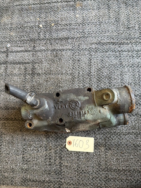 Detroit Diesel Series 60 engine thermostat housing, bearing - P/N: 23519147