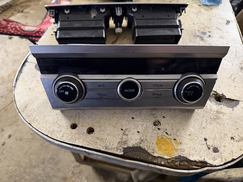 2018-2019 SUBARU LEGACY AC HEATER CLIMATE TEMP CONTROL SWITCH OEM 72311AL30A