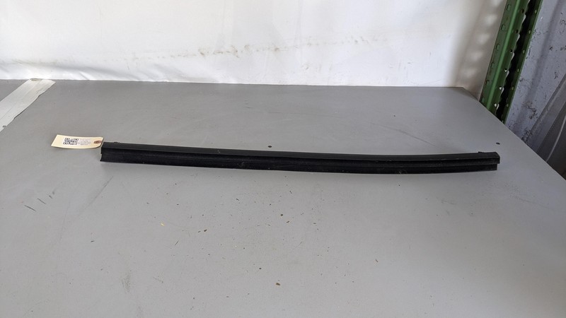 Front Left Door Window Belt Weatherstrip 2020 Ford Expedition 2018 2019 - 2023