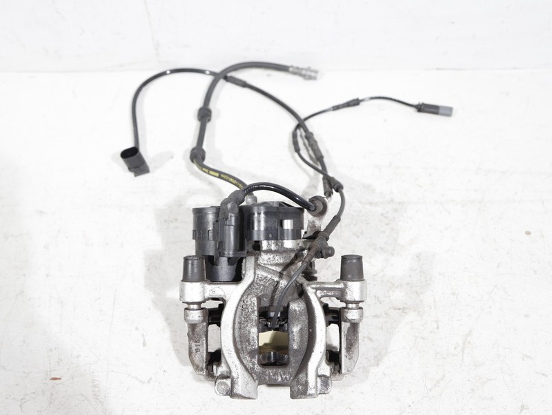 OEM 2020-2024 BMW 228I F44 RIGHT REAR PASSENGER SIDE BRAKE CALIPER 6885538