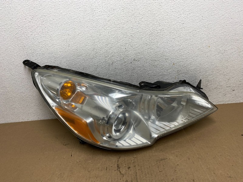 2010-2012 Subaru Legacy Outback Right Passenger Headlight Oem AE6126 DW