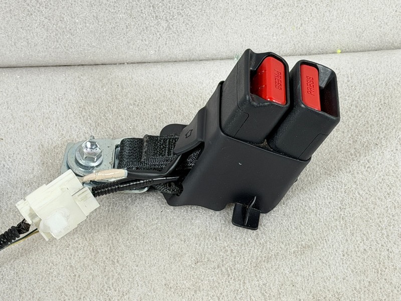 2018 TOYOTA C-HR CHR SEAT BELT CATCH BUCKLE REAR LEFT 73480F4010C1 #015