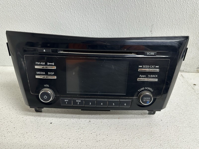 2015-2015 Nissan Rouge Vin K 1st digit Radio Stereo 2 DIN Disc CD Player