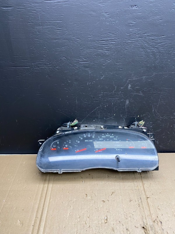 2006 Ford E350 Gauge Speedometer Cluster OEM ab9070 DG