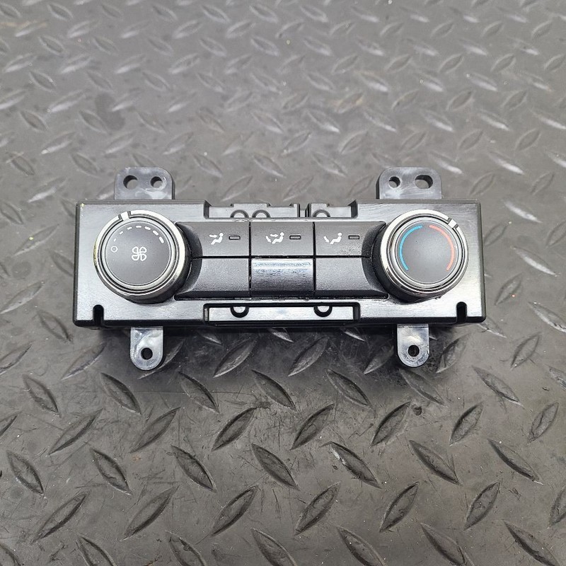 13-19 Ford Flex Rear Temperature Control W/O Heat Seats OEM DA8T-19980-CA