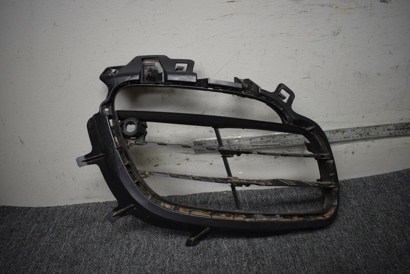 2016 PORSCHE CAYMAN FRONT BUMPER COVER RIGHT SIDE FACTORY OEM