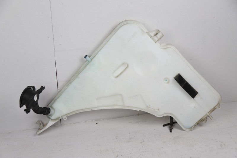 BMW 2 3 4 Series F30 F22 F32 Windshield Water Fluid Container Tank Pump 7297495