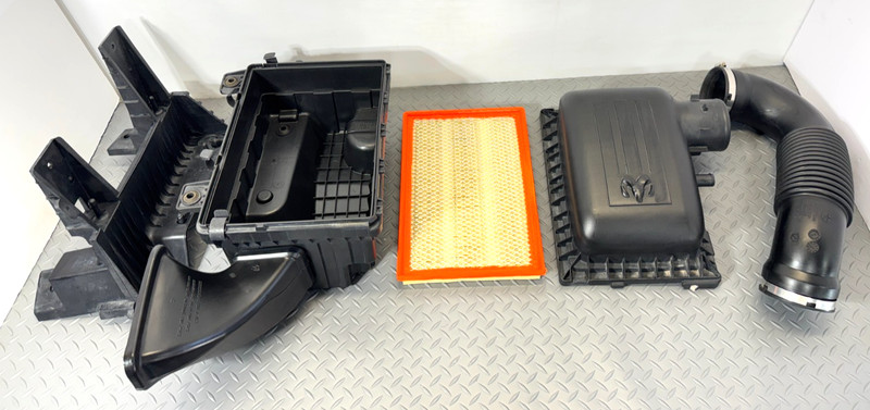 ✅2013-2024 CL RAM 1500-3500 AIR ENGINE CLEANER BOX Cover Filter Duct Bracket OEM