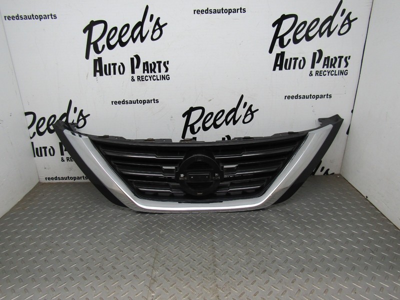 16-18 Nissan Altima Front Upper Grille W/O Emblem