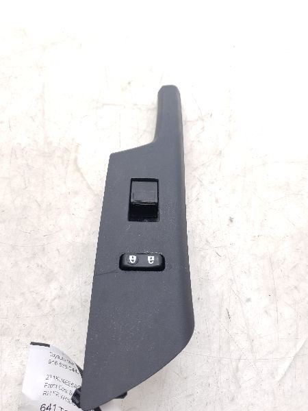 2010 TOYOTA MATRIX PASSENGER SIDE FRONT DOOR WINDOW SWITCH