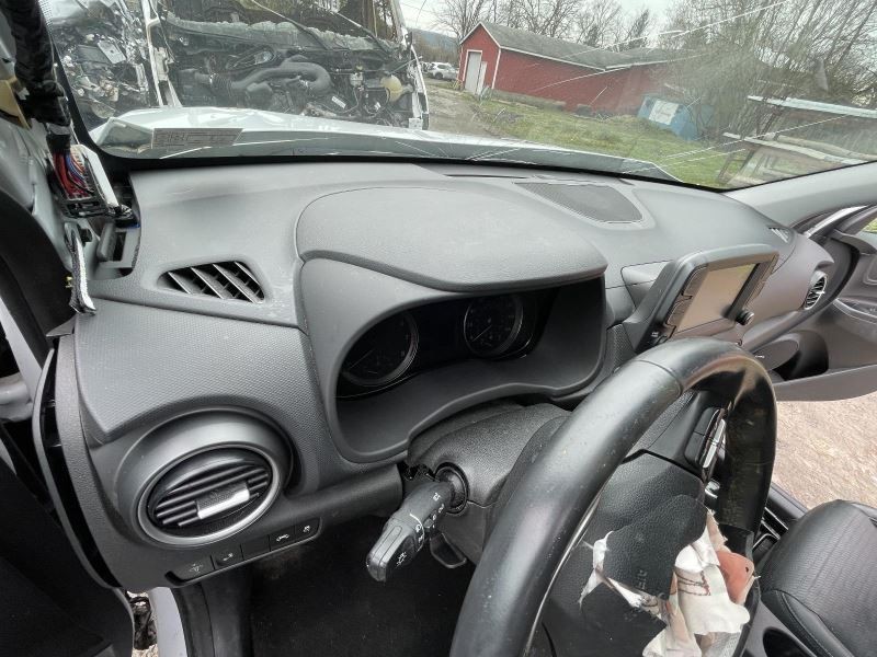 2018-2021 HYUNDAI KONA DASH PANEL BLACK TC:TRY 112K -LIMITED- 55728