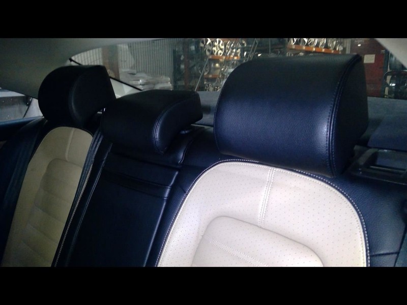 2013 CC VOLKS 3 Rear Headrests 1618086