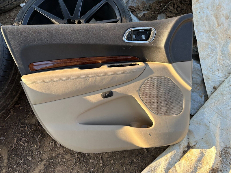 11-22 DODGE DURANGO OEM LH DRIVER SIDE BEIGE INTERIOR DOOR PANEL CARD