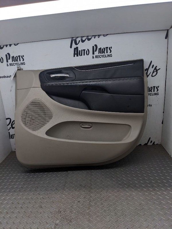 Front Door Trim Panel DODGE CARAVAN Passenger 12 13 14 15 16 17 18 1164422