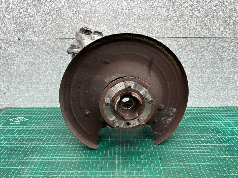 13-17 Range Rover L405 REAR LEFT SIDE SPINDLE KNUCKLE W/ HUB OEM