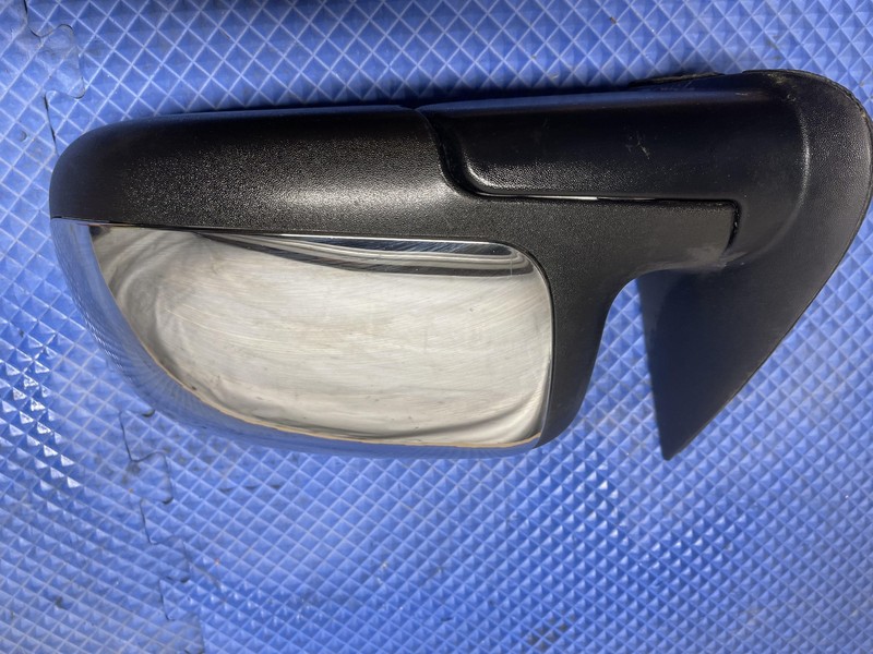 1999-2002 Chevrolet Silverado Front Driver Left Side Mirror Chrome Oem