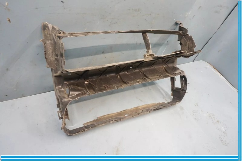 09-15 BMW 740i 750Li Front Radiator Air Duct Grille Grill Air Shutter OEM