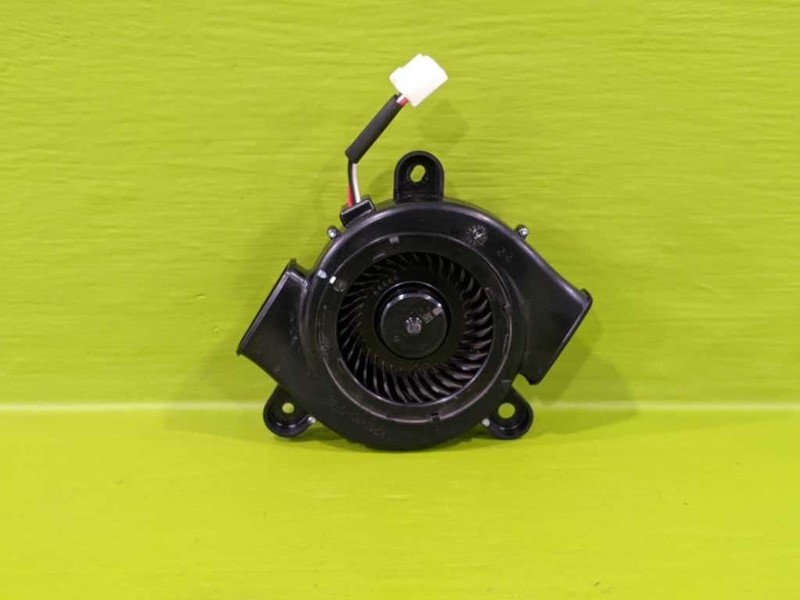 12 13 OPTIMA PASSENGER RIGHT FRONT SEAT HEATER BLOWER MOTOR OEM 3847-57