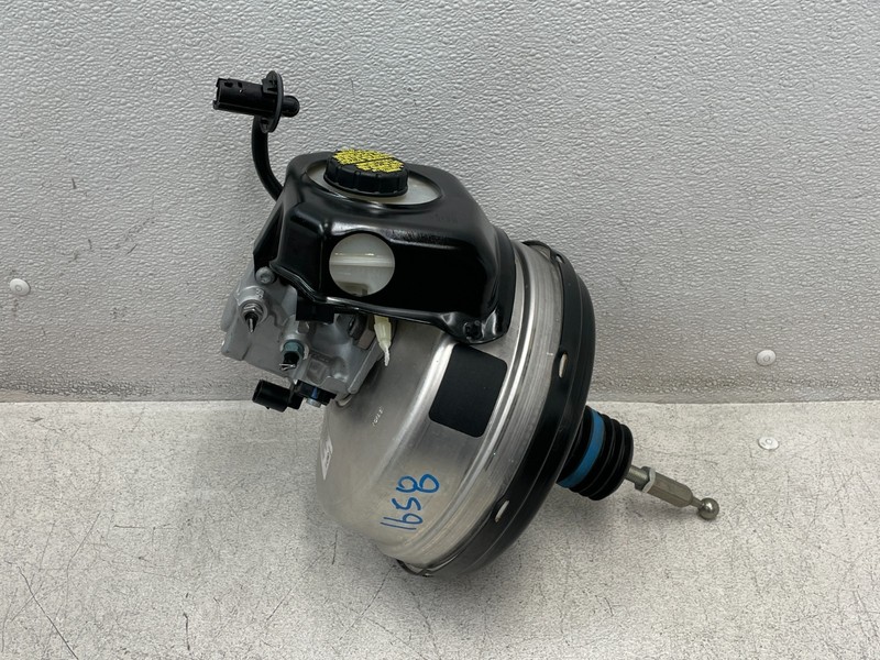 20-24 Audi A5 Sportback Power Brake Booster Master Cylinder Reservoir OEM 1658