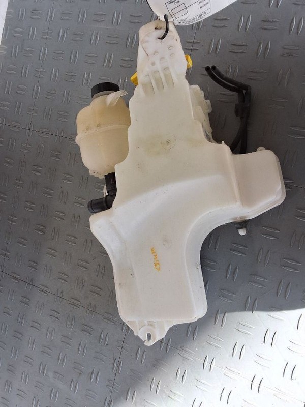 Wash Reservoir With Rear Washer LHD Fits 21-24 WRANGLER 3590669