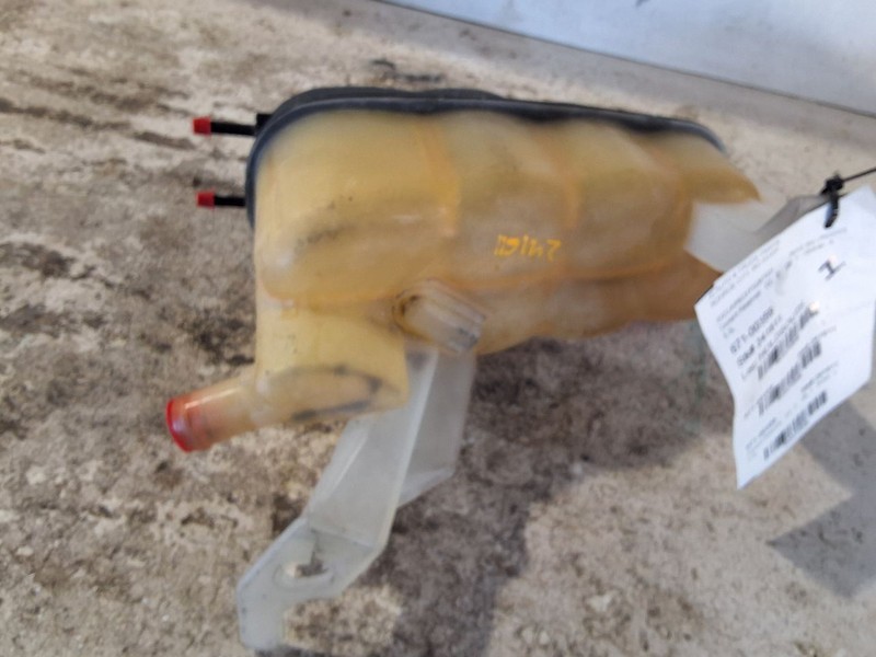 Coolant Reservoir Fits 15-20 ESCALADE 3375568